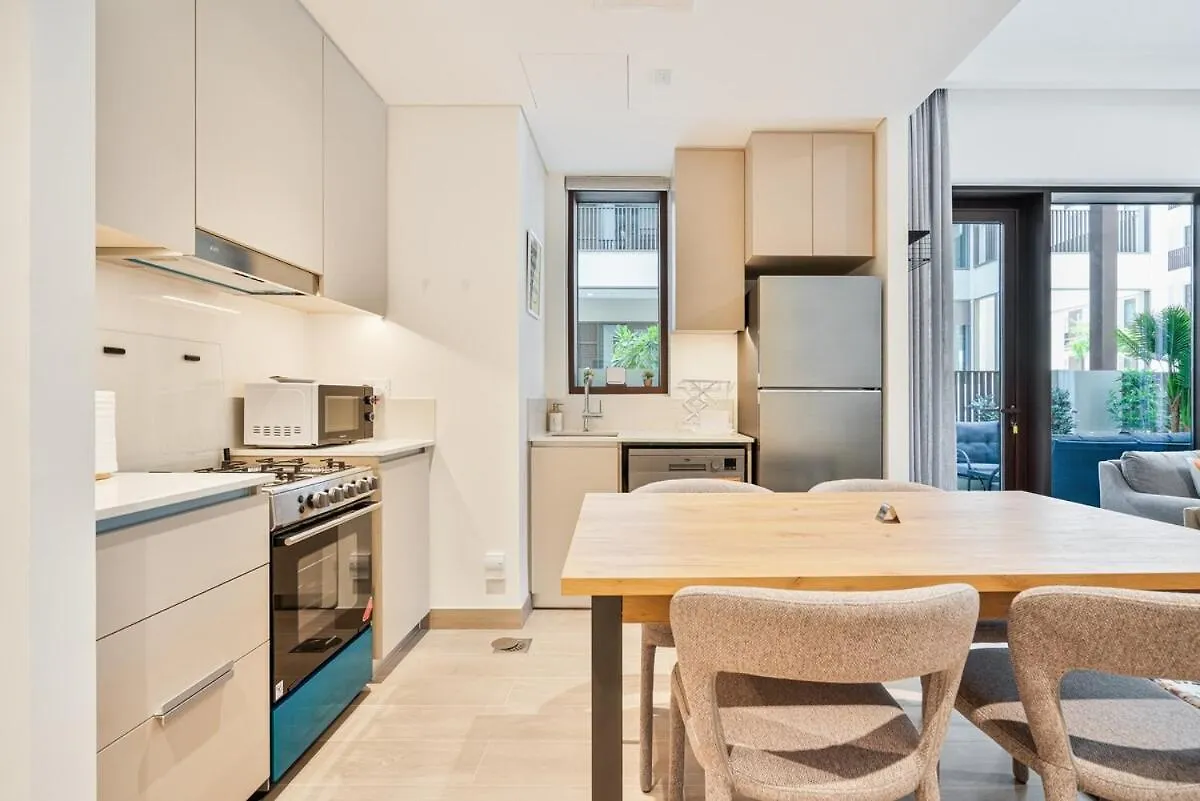 Charming 1Br With Airy Terrace, Pool And Gym Access Apartment Dubai United Arab Emirates