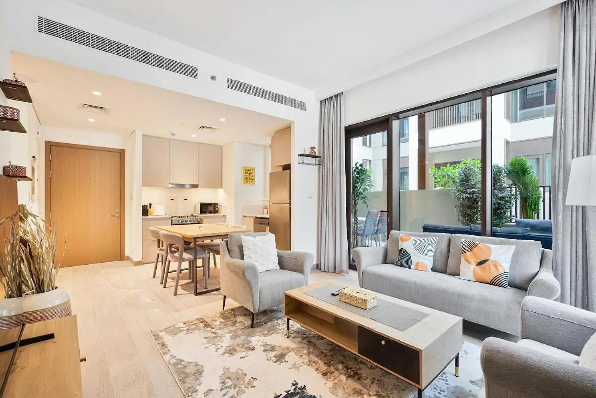 Charming 1Br With Airy Terrace, Pool And Gym Access Apartment Dubai 0*,
